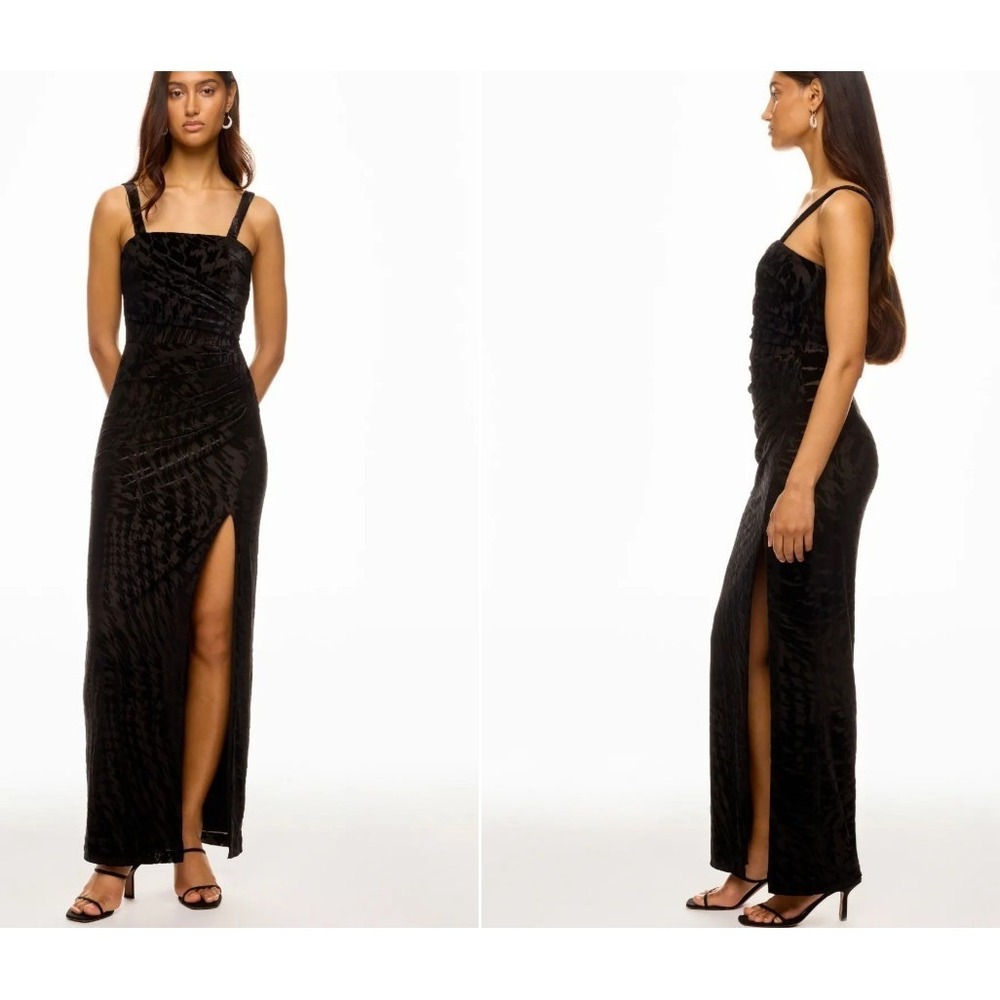 Dress the Population Jasmine Velvet Slit‎ Gown